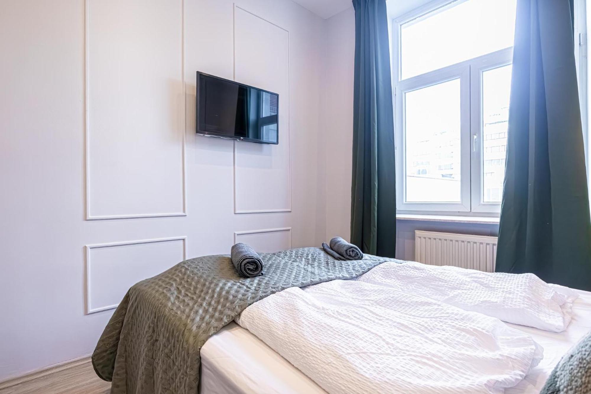 Bright And Modern In Meidling District Appartamento Vienna